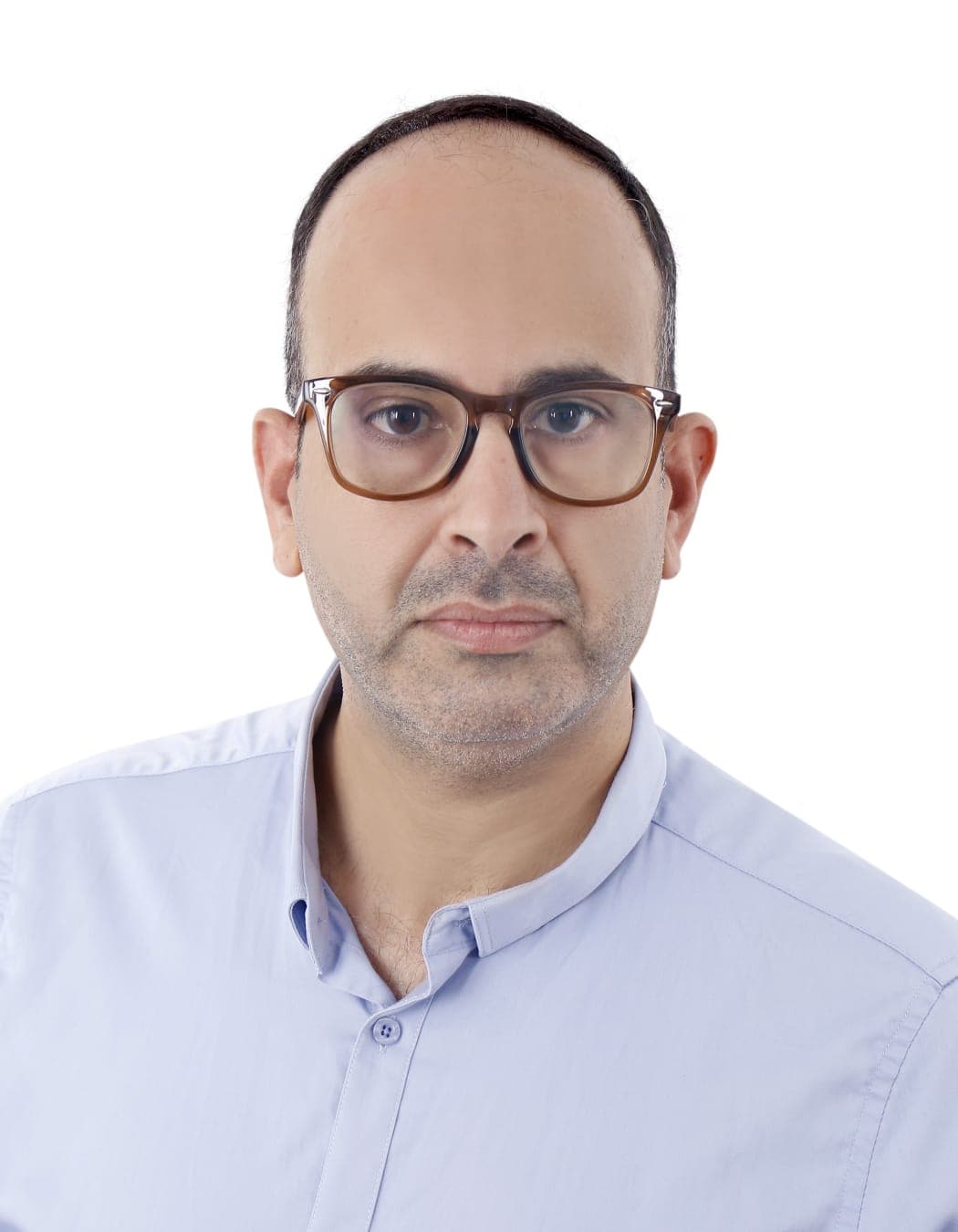 عندما يتحدث ملادينوف كناشط مجتمعي (1) ..عامر محمود أبو شباب